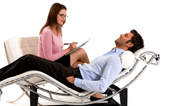Psychological support for the correct posture in penis enlargement